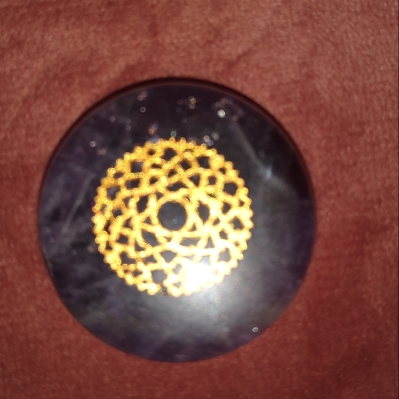 Purple Amethyst Palm Stone Crown Chakra Gem Disc Pocket Gemstone Worry Rock - Picture 3 of 7